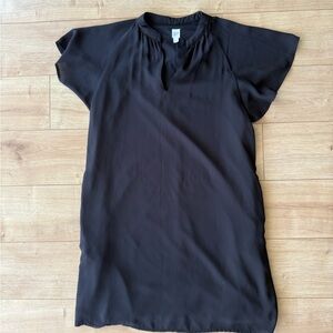 Gap Black Shift Dress Ruffle Sleeve V-Neck Short Sleeve XS